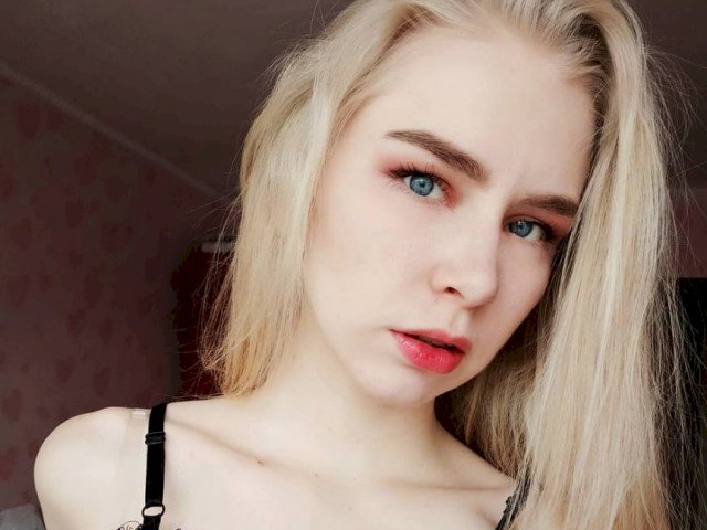 blondiewow's profile - Image n°0