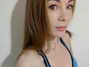 Webcam sex with Mirotella