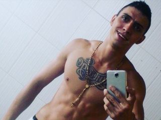 Webcam sex con Baldurhot98