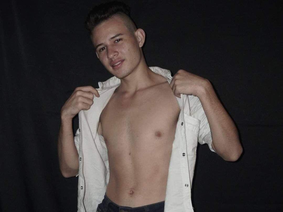 Perfil con Bryansex110 - Imagen  n°0