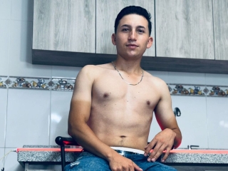 Webcam sex met Charlycambell