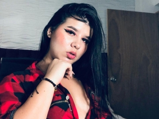 Webcam sex with Cheilyadams