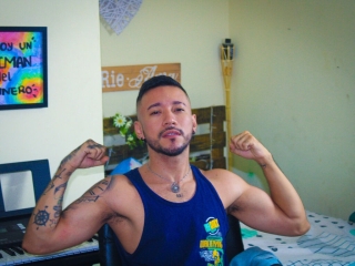 Webcam sex with Daventrevor