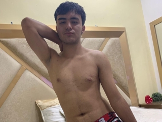 Webcam sex with Erickwakabayashi