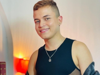 Webcam sex con Leonadams