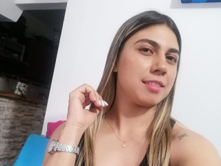 Webcam sex with Lucydaviees