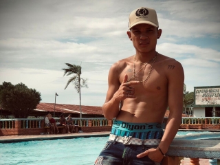 Webcam sex met Strongerboyx